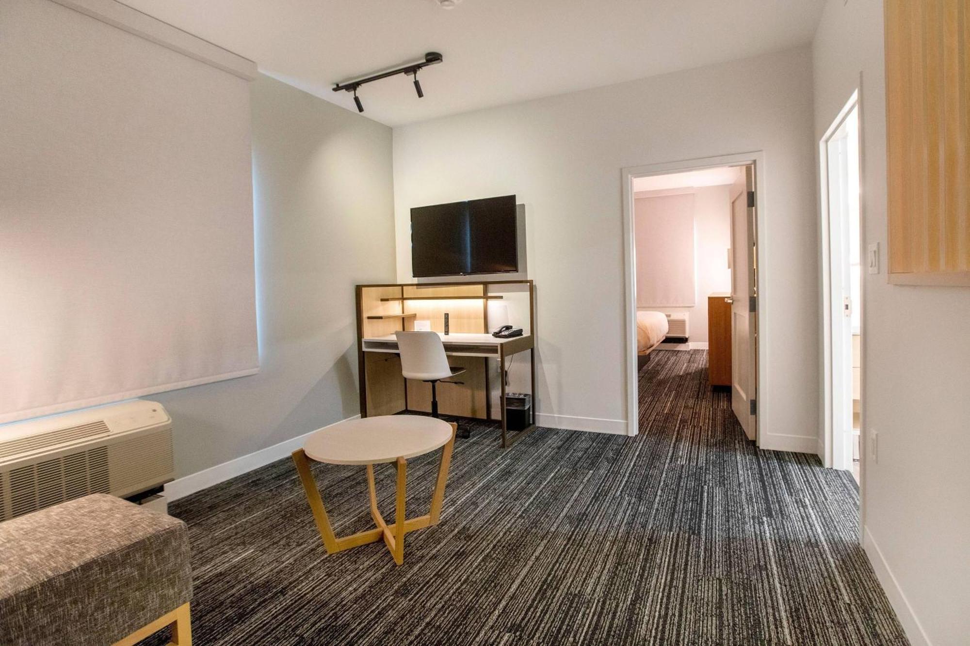 Towneplace Suites By Marriott Conroe Ngoại thất bức ảnh